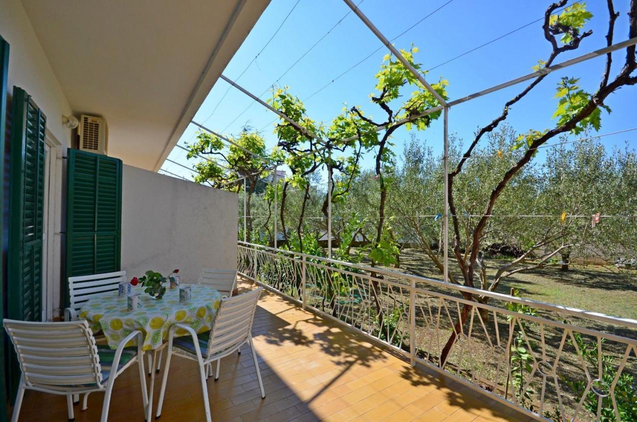Apartments Secret Garden Vodice Exterior photo